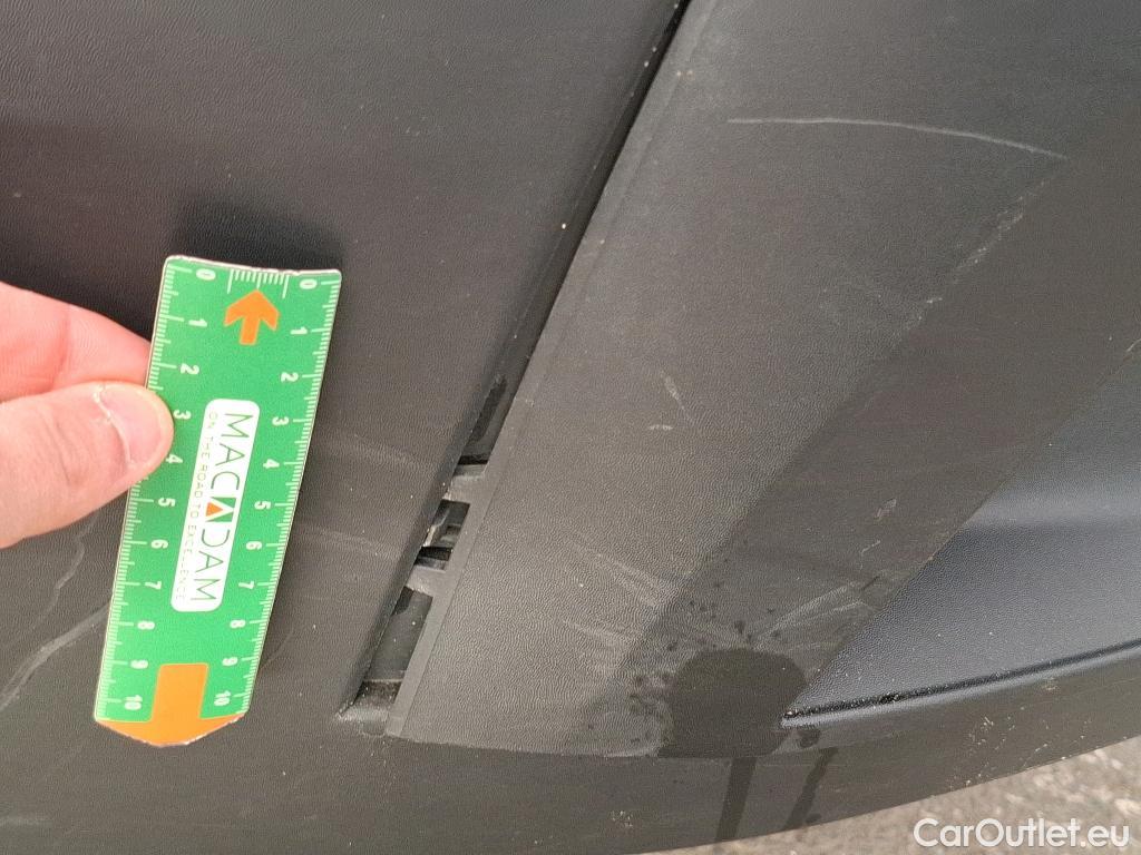  Renault  Trafic  III Fourgon L2H1 3T Grand Confort 2.0 dCi 130CV BVM6 E6d #39