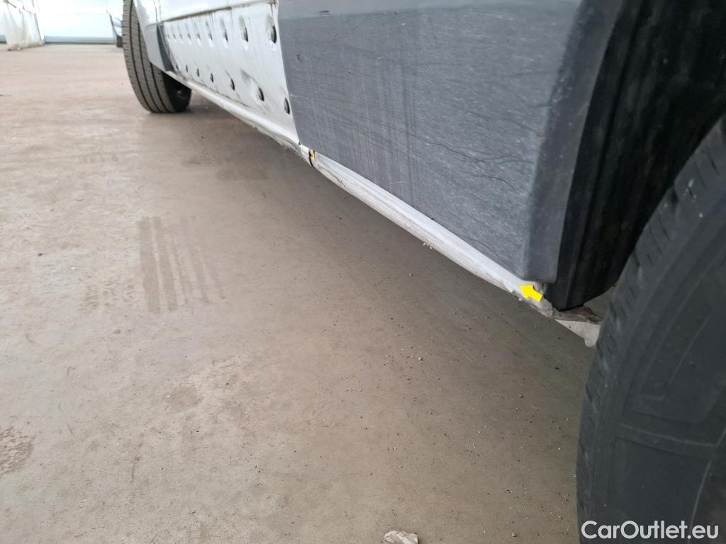  Renault  Trafic  III Fourgon L2H1 3T Confort 2.0 dCi 130CV BVM6 E6d #86