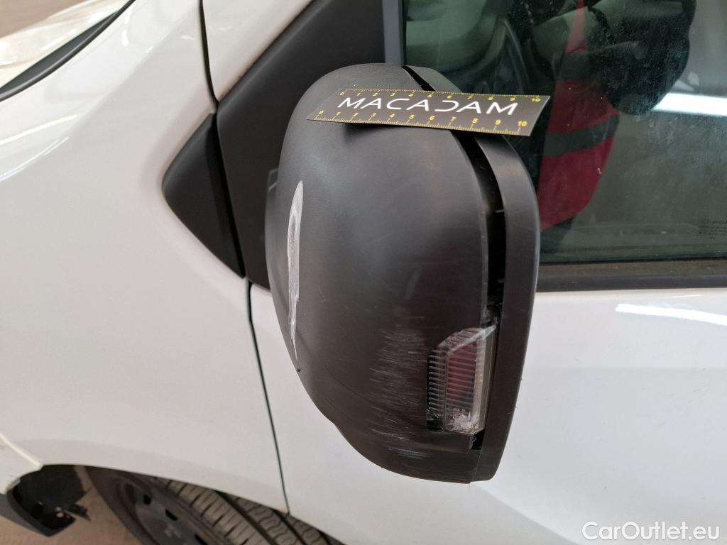  Renault  Trafic  III Fourgon L2H1 3T Confort 2.0 dCi 130CV BVM6 E6d #191