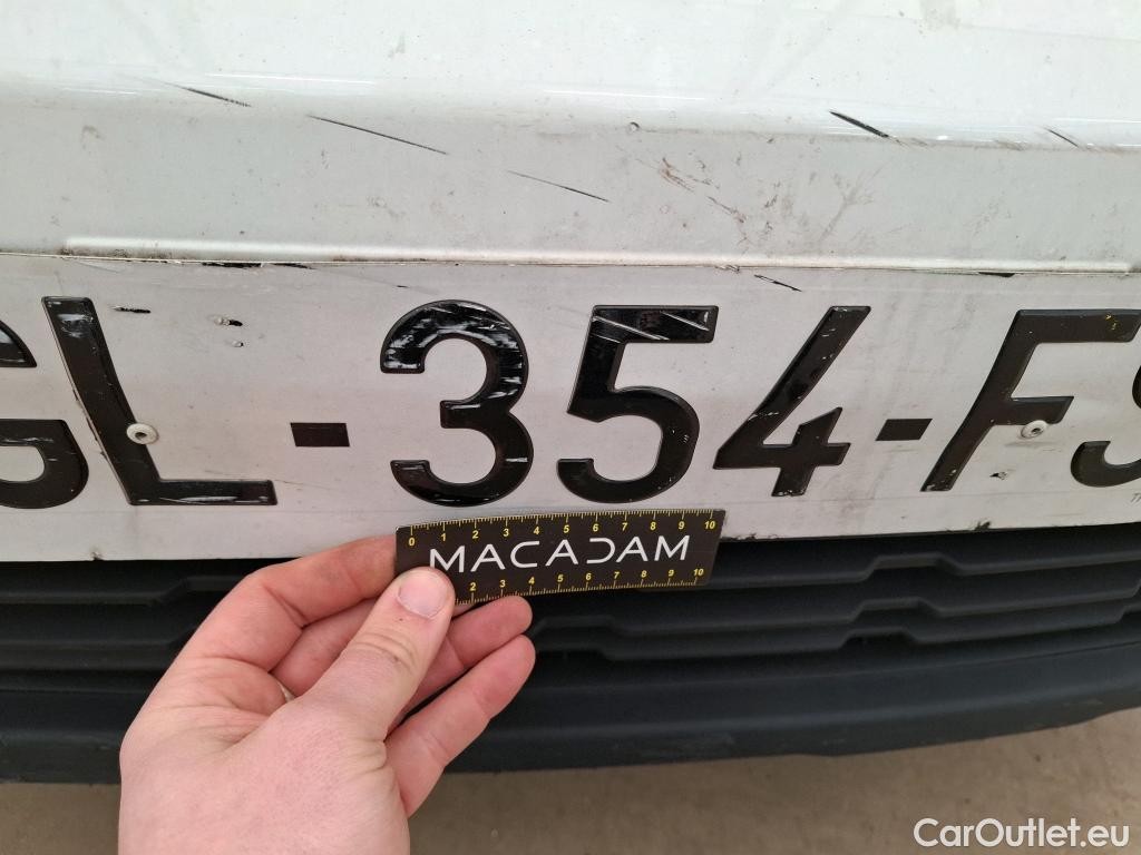  Renault  Trafic  III Fourgon L2H1 3T Confort 2.0 dCi 130CV BVM6 E6d #189