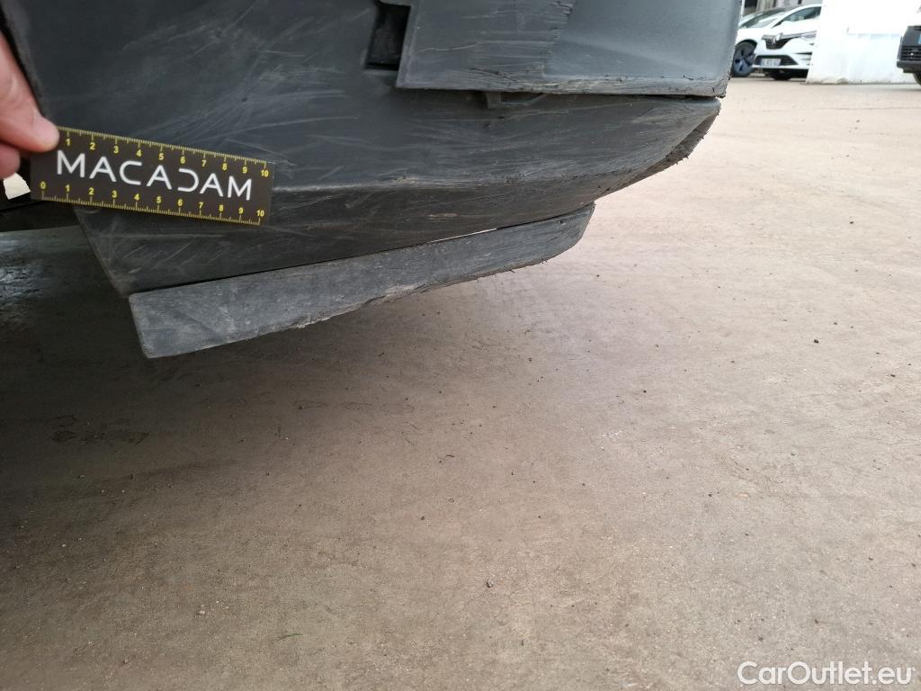  Renault  Trafic  III Fourgon L2H1 3T Confort 2.0 dCi 130CV BVM6 E6d #135