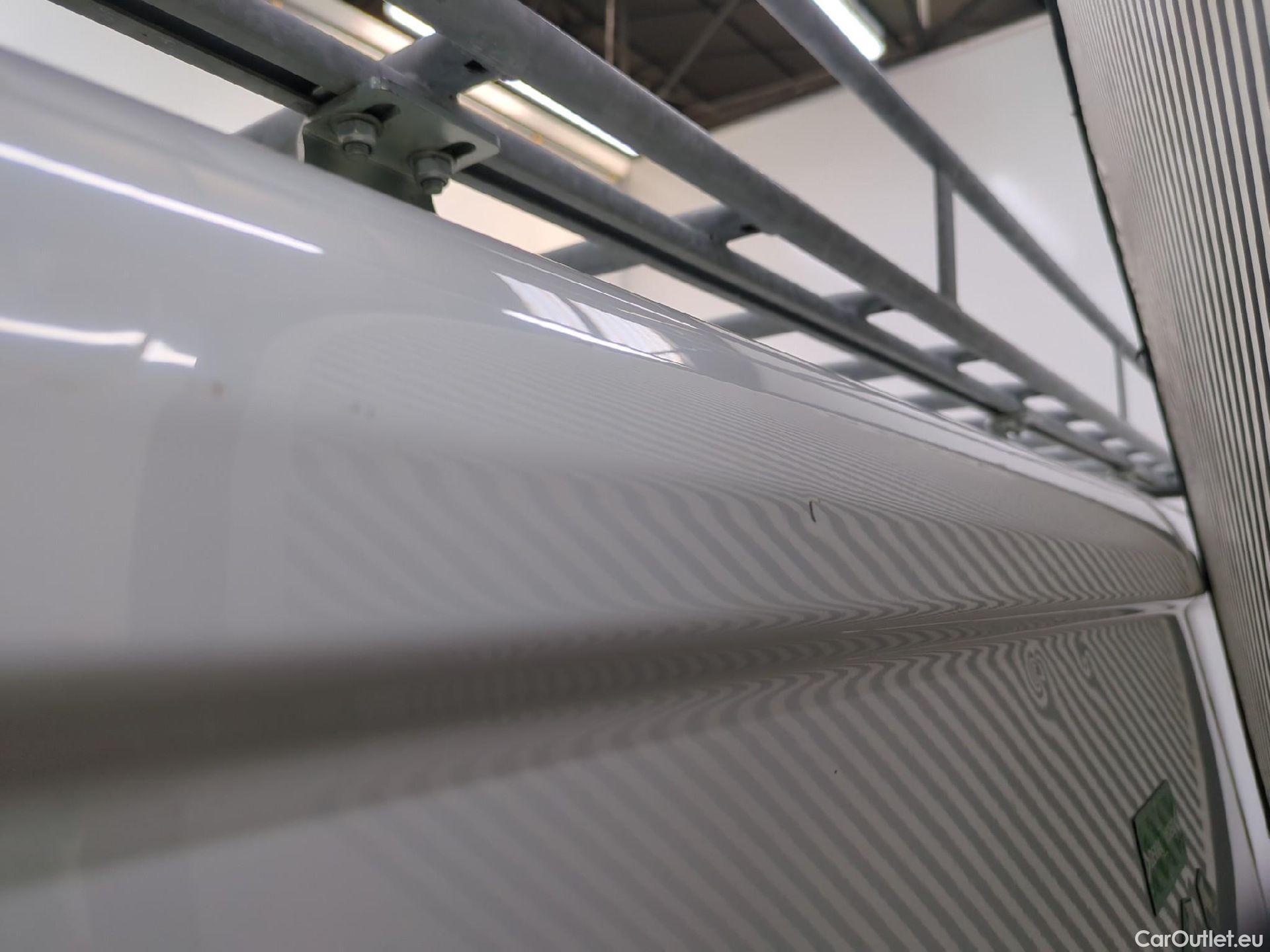  Renault  Trafic RENAULT  VU 4p Fourgon FG GCF L1H1 1000 dCi 95 E6 #38