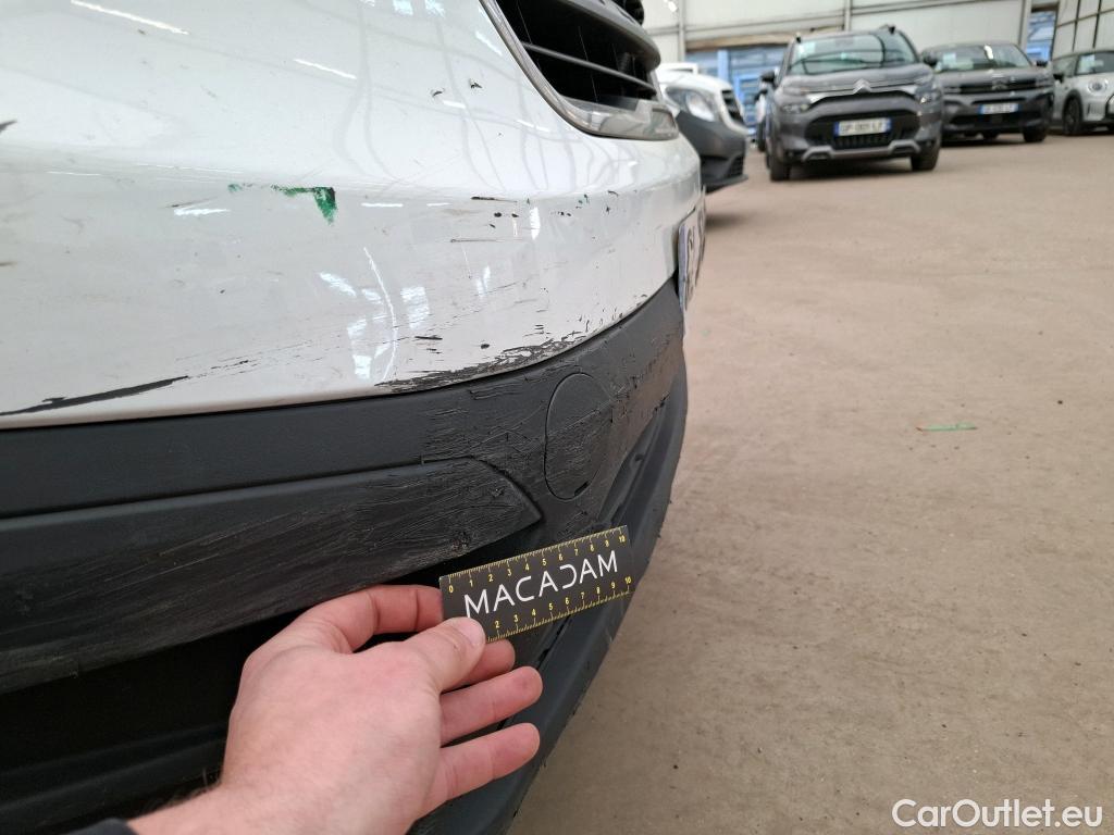  Renault  Trafic  III Fourgon L2H1 3T Confort 2.0 dCi 130CV BVM6 E6d #149