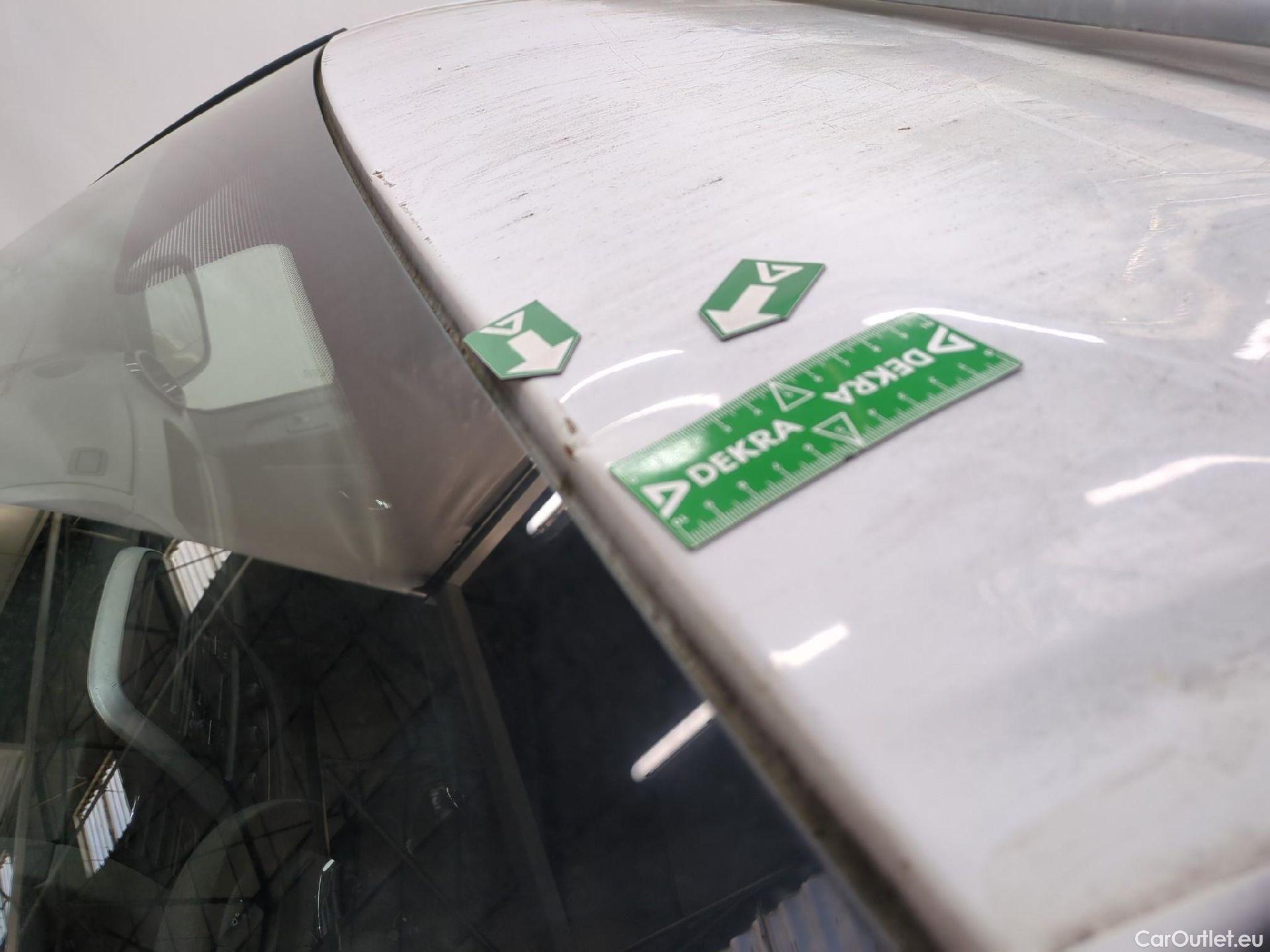  Renault  Trafic RENAULT  VU 4p Fourgon FG GCF L1H1 1000 dCi 95 E6 #21