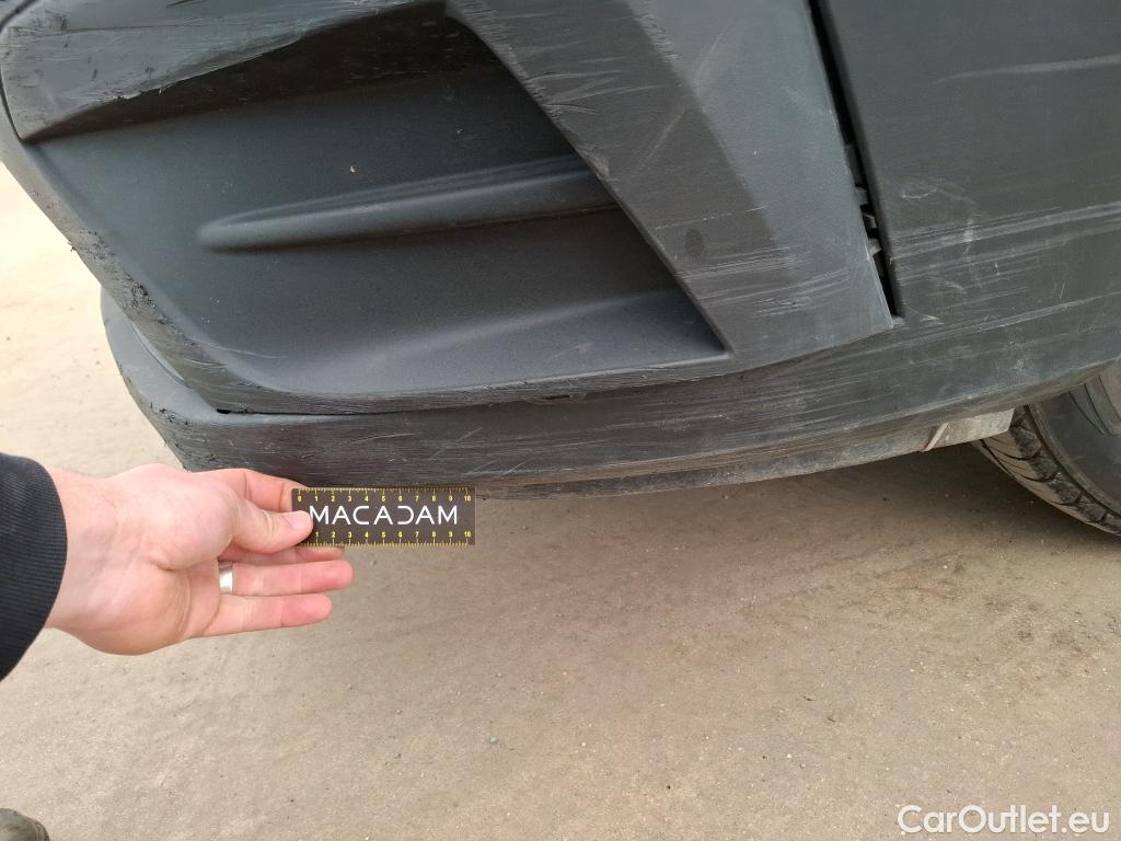  Renault  Trafic  III Fourgon L2H1 3T Confort 2.0 dCi 130CV BVM6 E6d #141