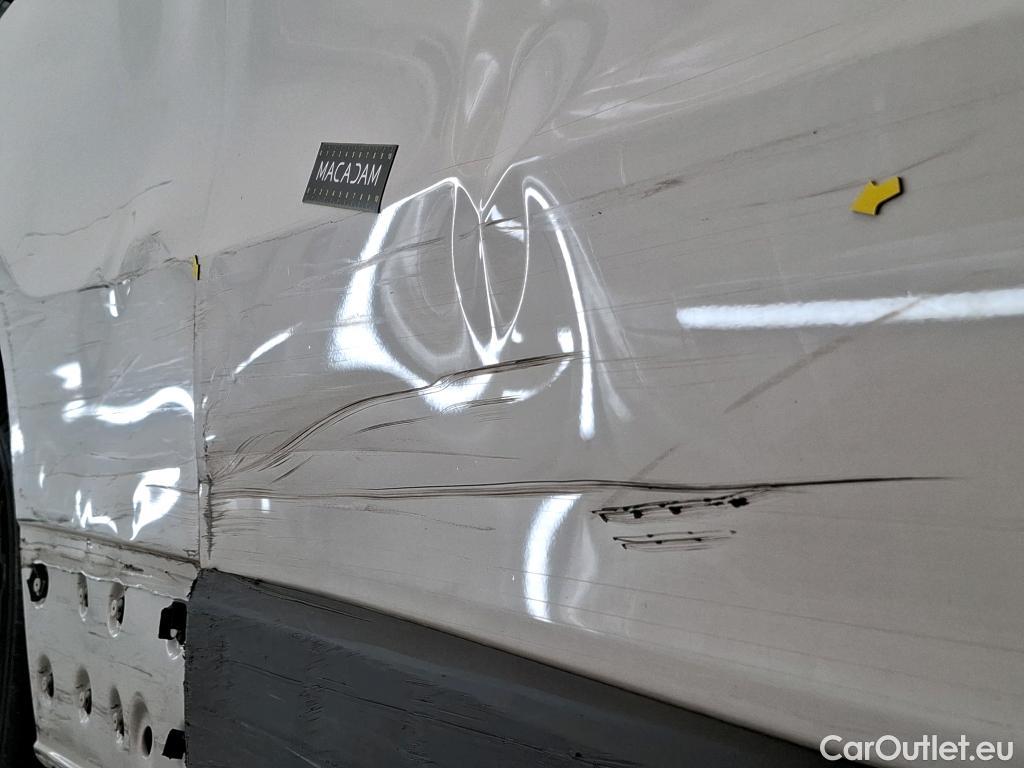  Renault  Trafic  III Fourgon L2H1 3T Confort 2.0 dCi 130CV BVM6 E6d #38