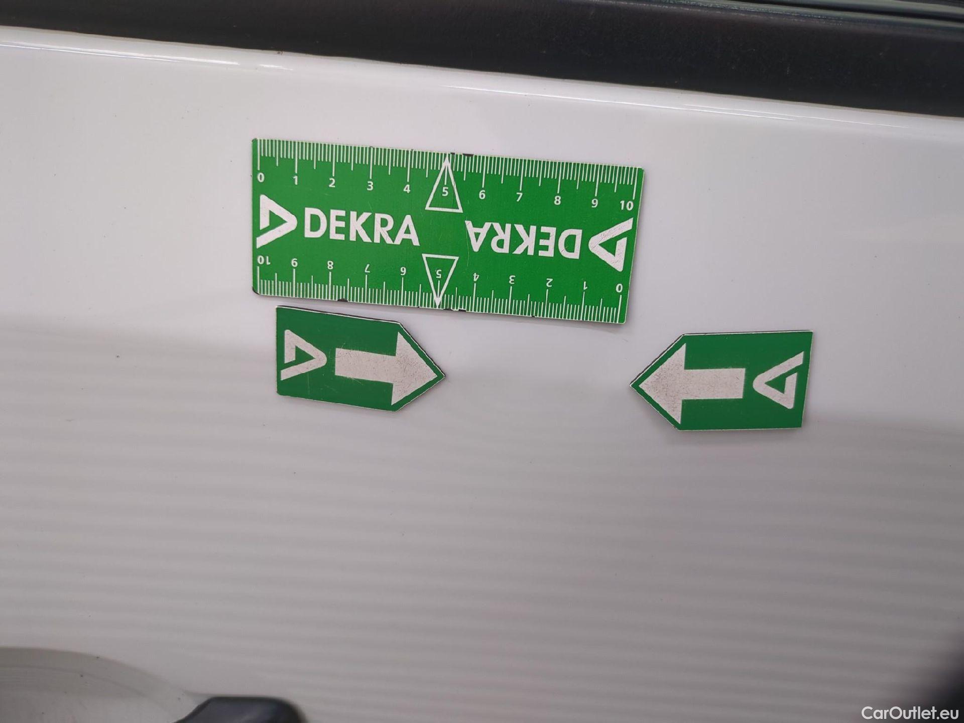  Renault  Trafic RENAULT  VU 4p Fourgon FG GCF L1H1 1000 dCi 95 E6 #71