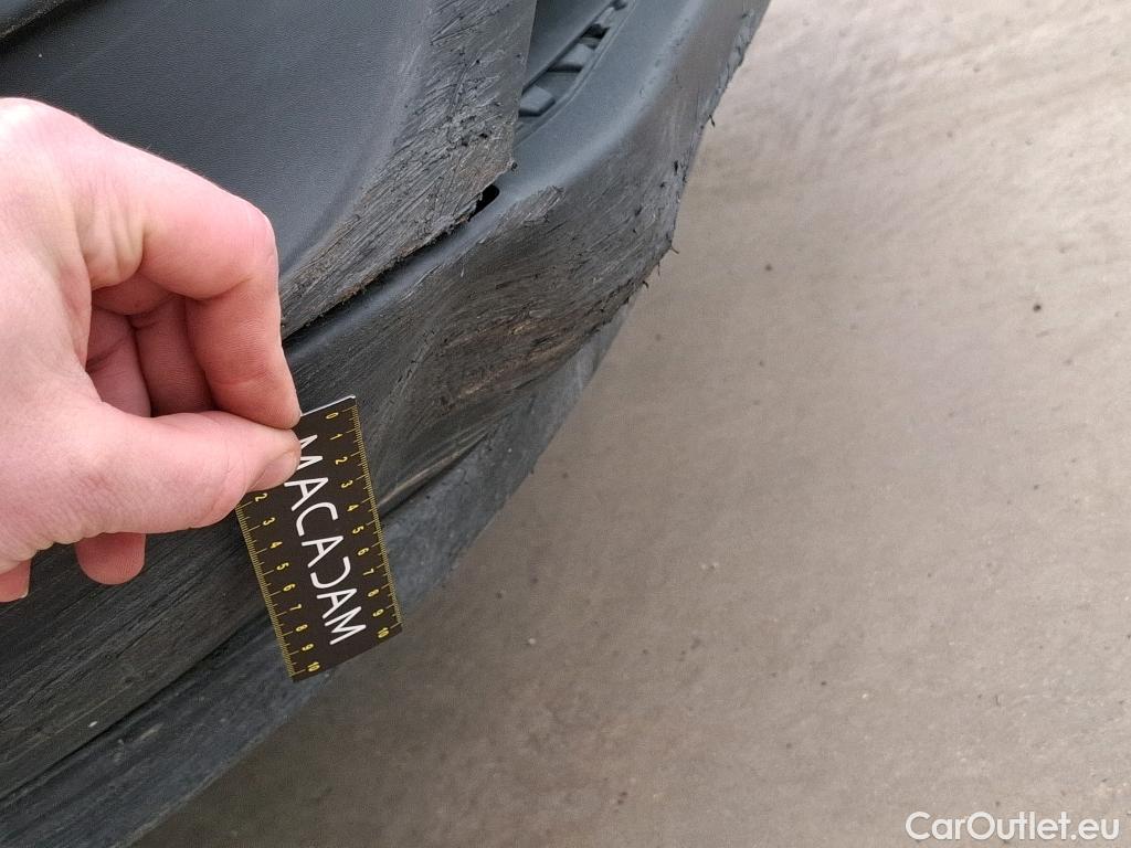  Renault  Trafic  III Fourgon L2H1 3T Confort 2.0 dCi 130CV BVM6 E6d #145