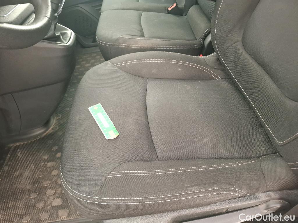  Renault  Trafic  Fourgon L2H1 3T Grand Confort 2.0 dCi 130CV BVM6 E6d #15