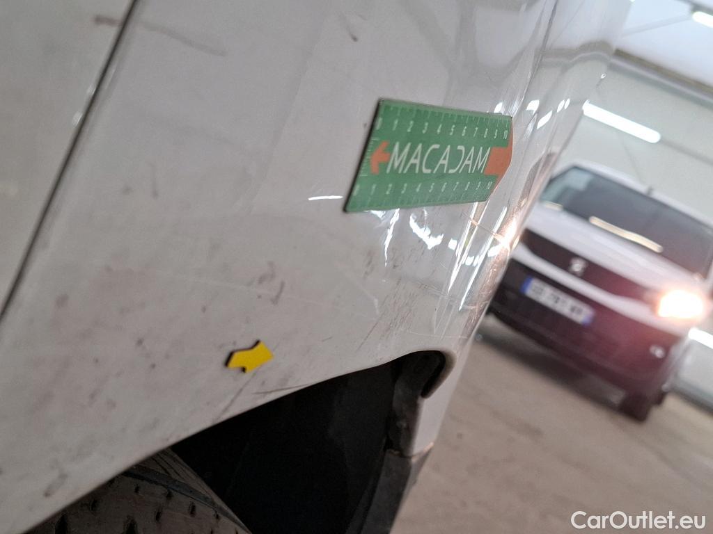  Renault  Trafic  Furgon Grand Confort L1H1 1000 1.6 dCi 120CV BVM6 E6 #25