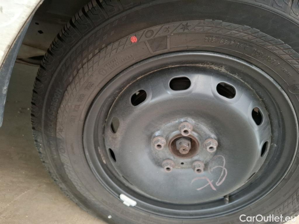  Renault  Trafic  III Fourgon L2H1 3T Confort 2.0 dCi 130CV BVM6 E6d #114