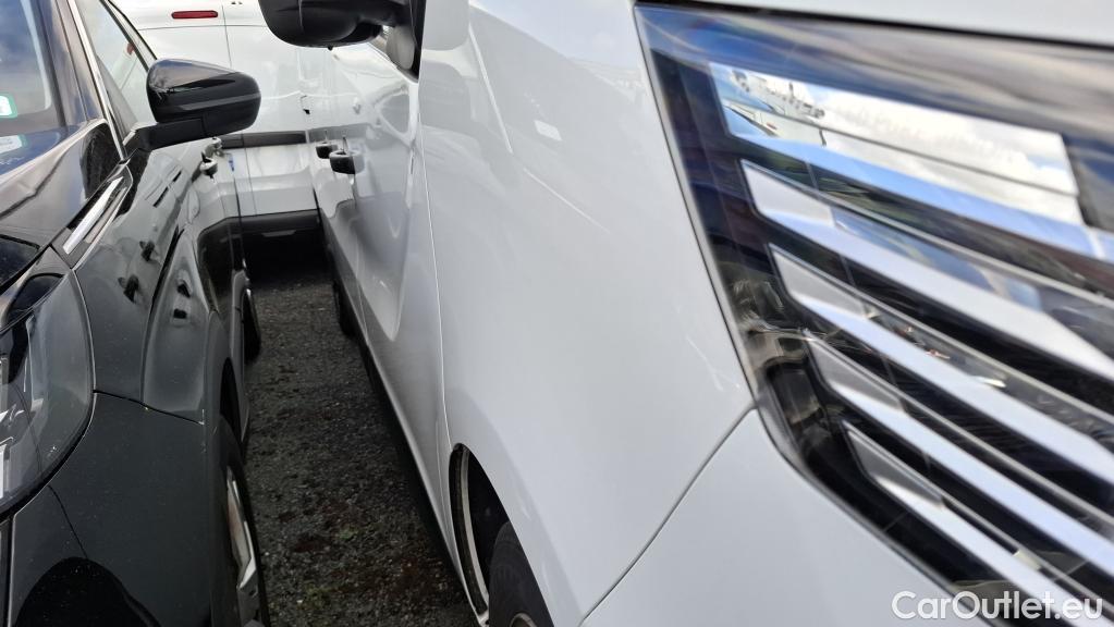  Renault  Trafic  Fourgon L2H1 3T Grand Confort 2.0 dCi 130CV BVM6 E6d #21