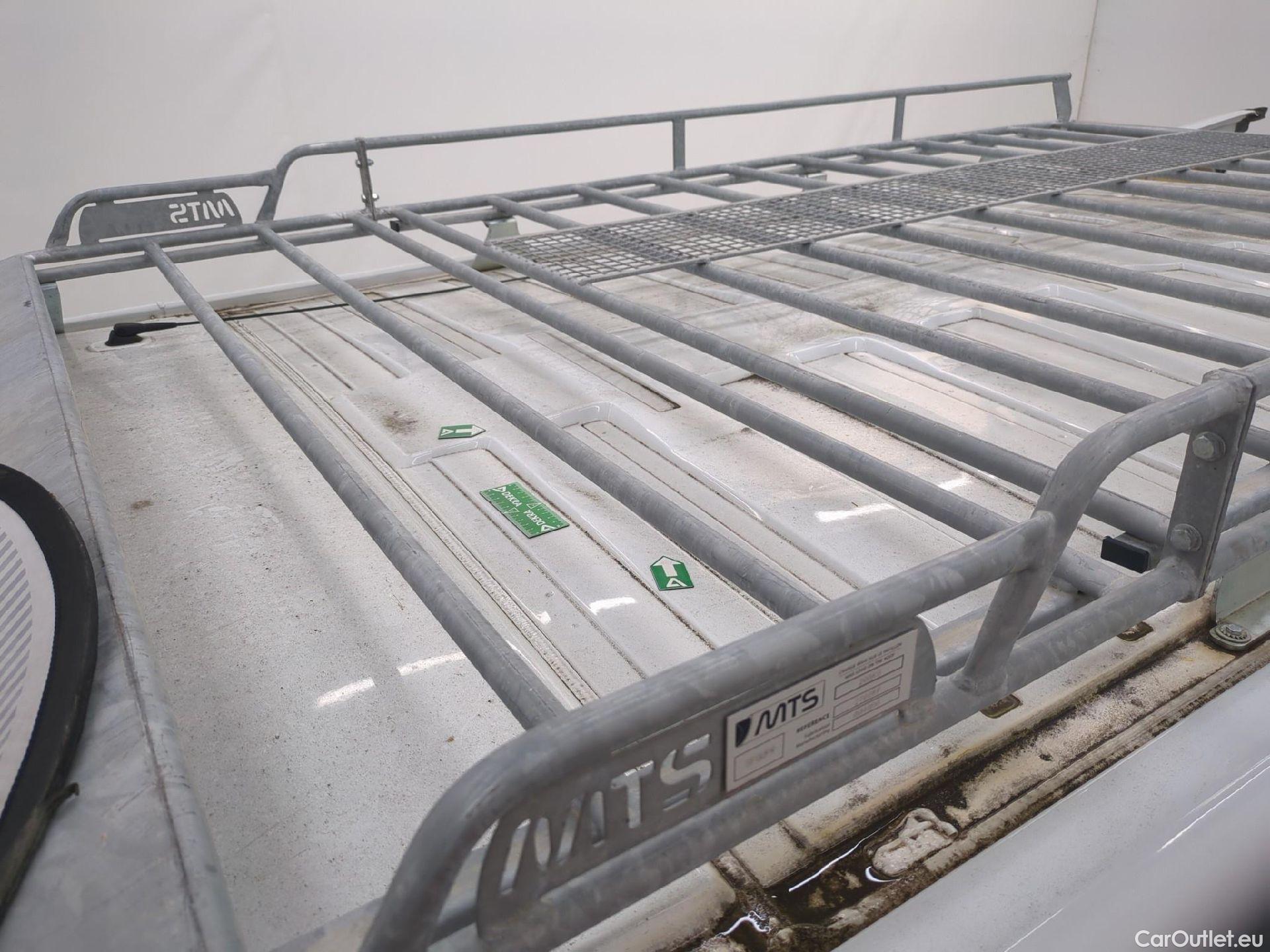  Renault  Trafic RENAULT  VU 4p Fourgon FG GCF L1H1 1000 dCi 95 E6 #28