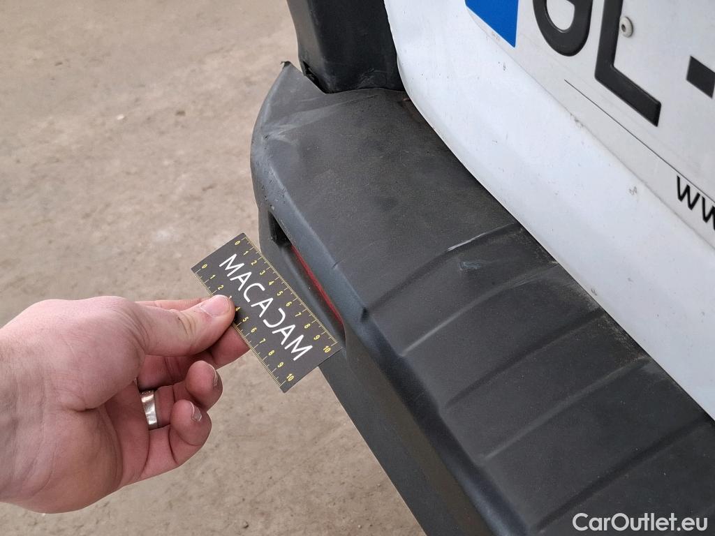  Renault  Trafic  III Fourgon L2H1 3T Confort 2.0 dCi 130CV BVM6 E6d #65