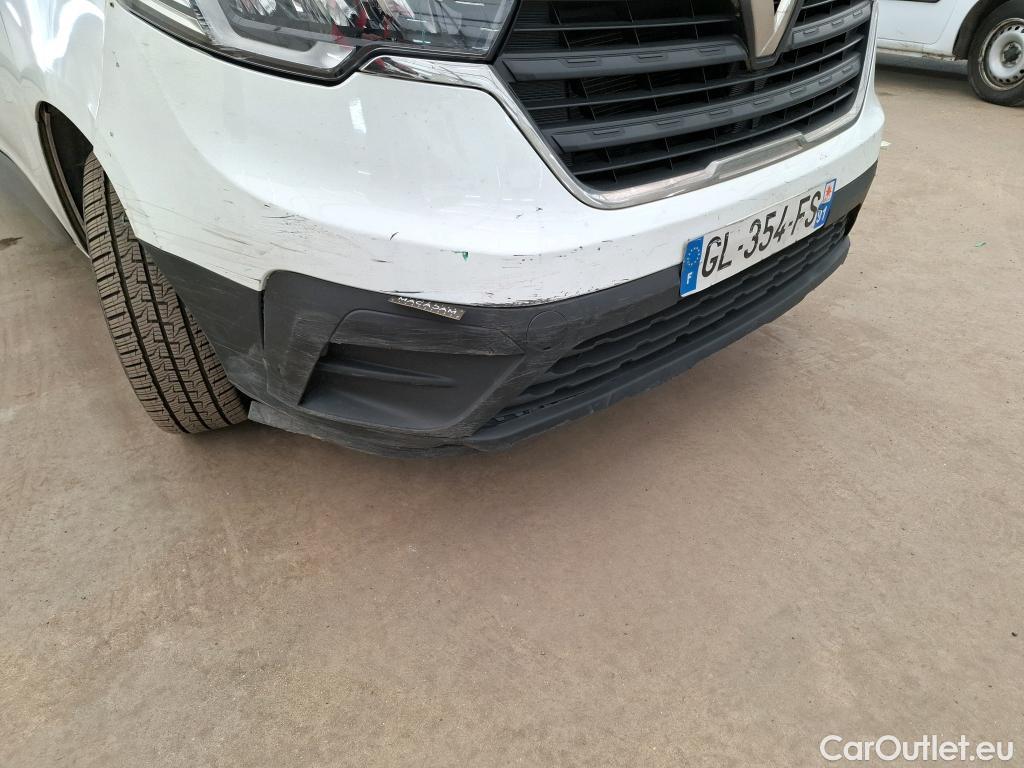  Renault  Trafic  III Fourgon L2H1 3T Confort 2.0 dCi 130CV BVM6 E6d #146