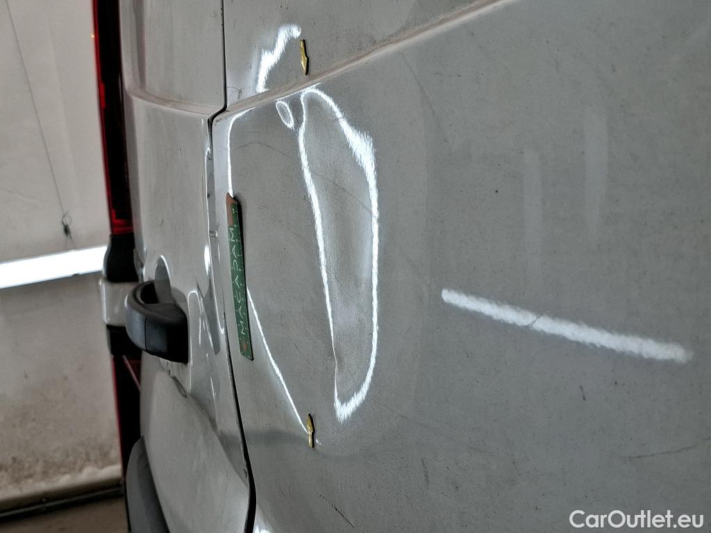  Renault  Trafic  Furgon Grand Confort L1H1 1000 1.6 dCi 120CV BVM6 E6 #42