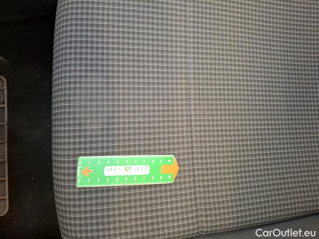  Volkswagen  Caddy VOLKSWAGEN  Cargo / 2020 / 4P / Fourgonnette 2.0 TDI 75ch Business #25