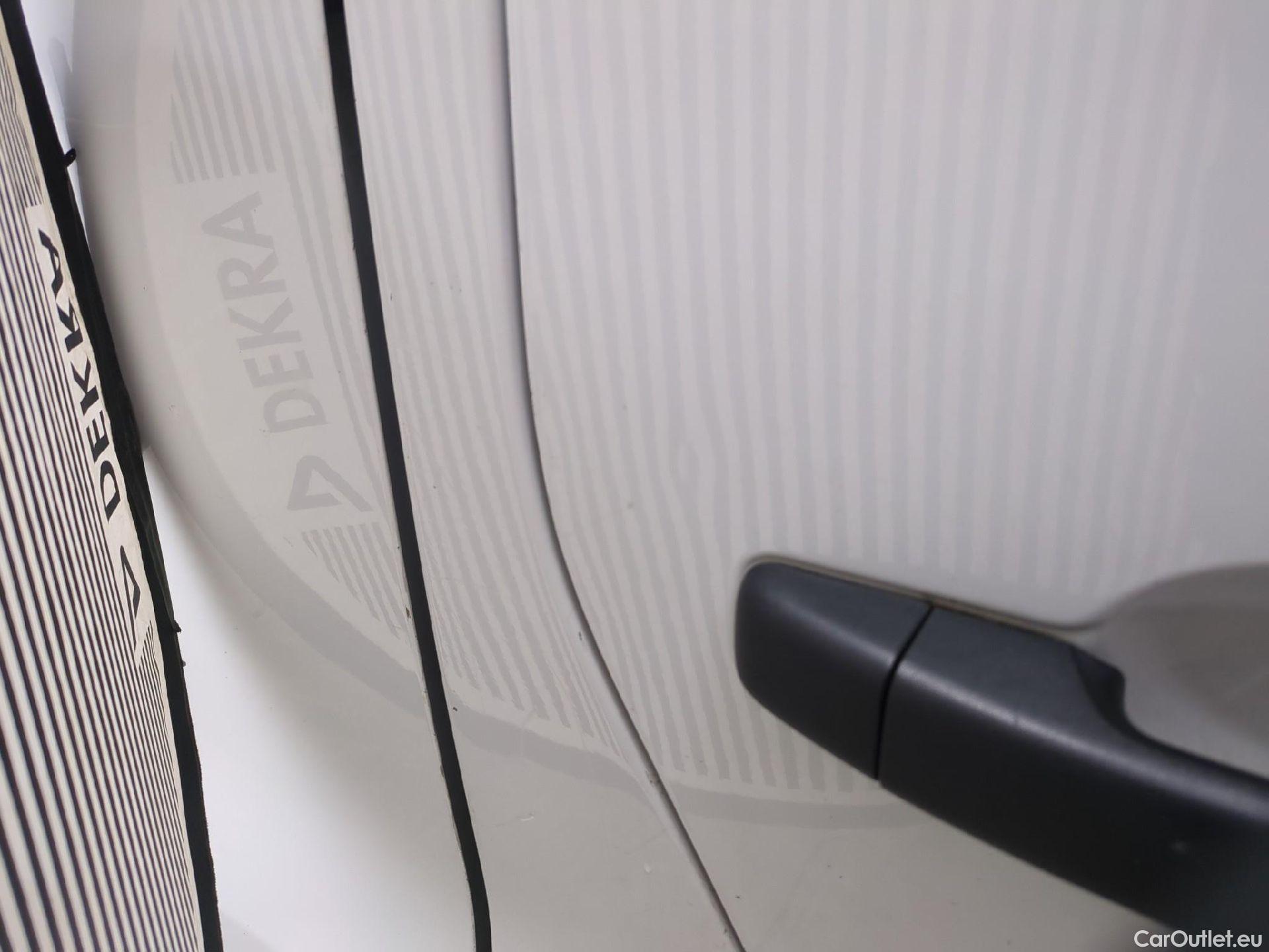  Renault  Trafic RENAULT  VU 4p Fourgon FG GCF L1H1 1000 dCi 95 E6 #73