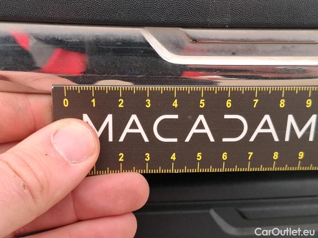  Renault  Trafic  III Fourgon L2H1 3T Confort 2.0 dCi 130CV BVM6 E6d #159