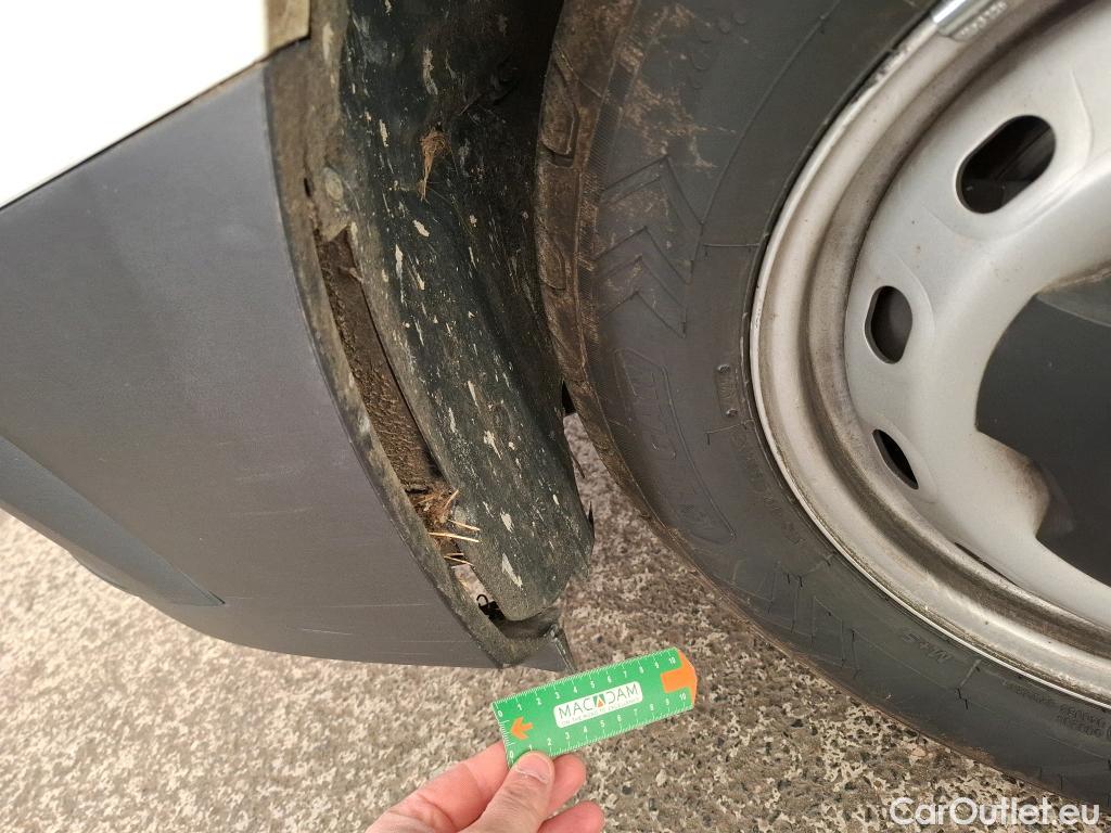  Renault  Trafic  III Fourgon L2H1 3T Grand Confort 2.0 dCi 130CV BVM6 E6d #20