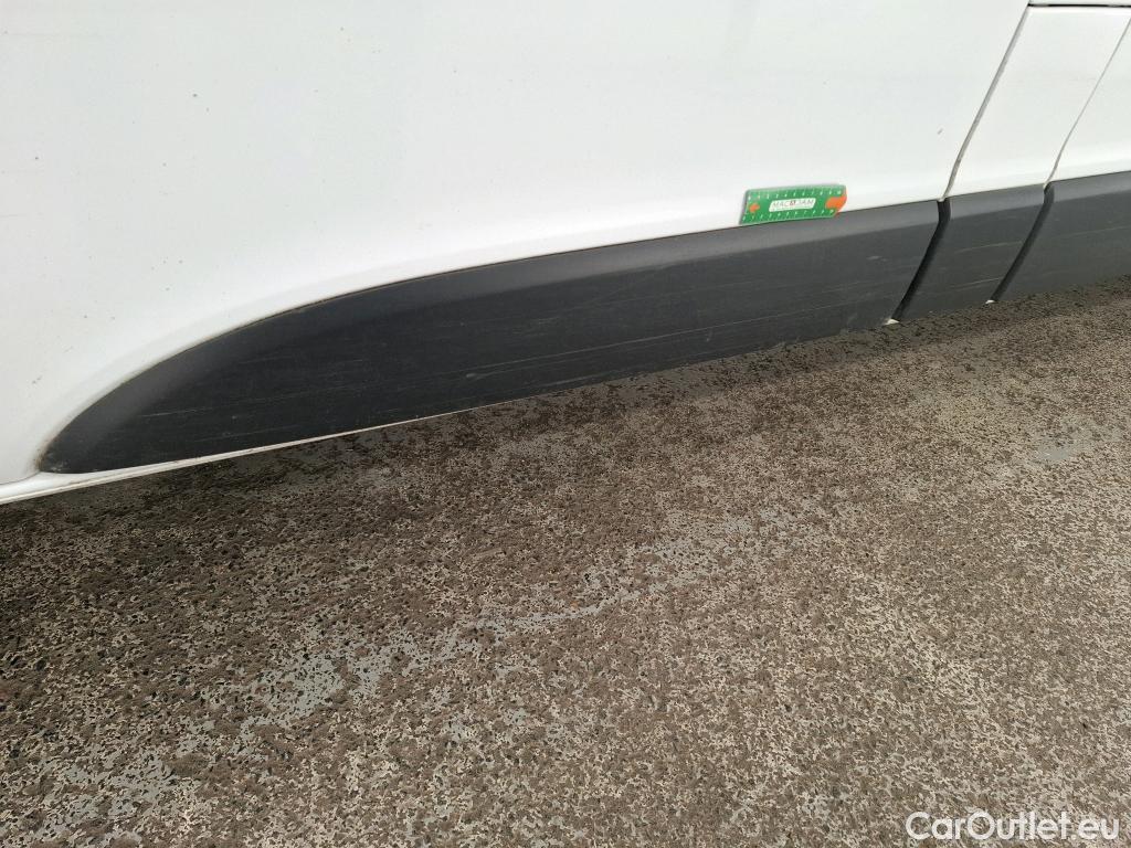  Renault  Trafic  III Fourgon L2H1 3T Grand Confort 2.0 dCi 130CV BVM6 E6d #22