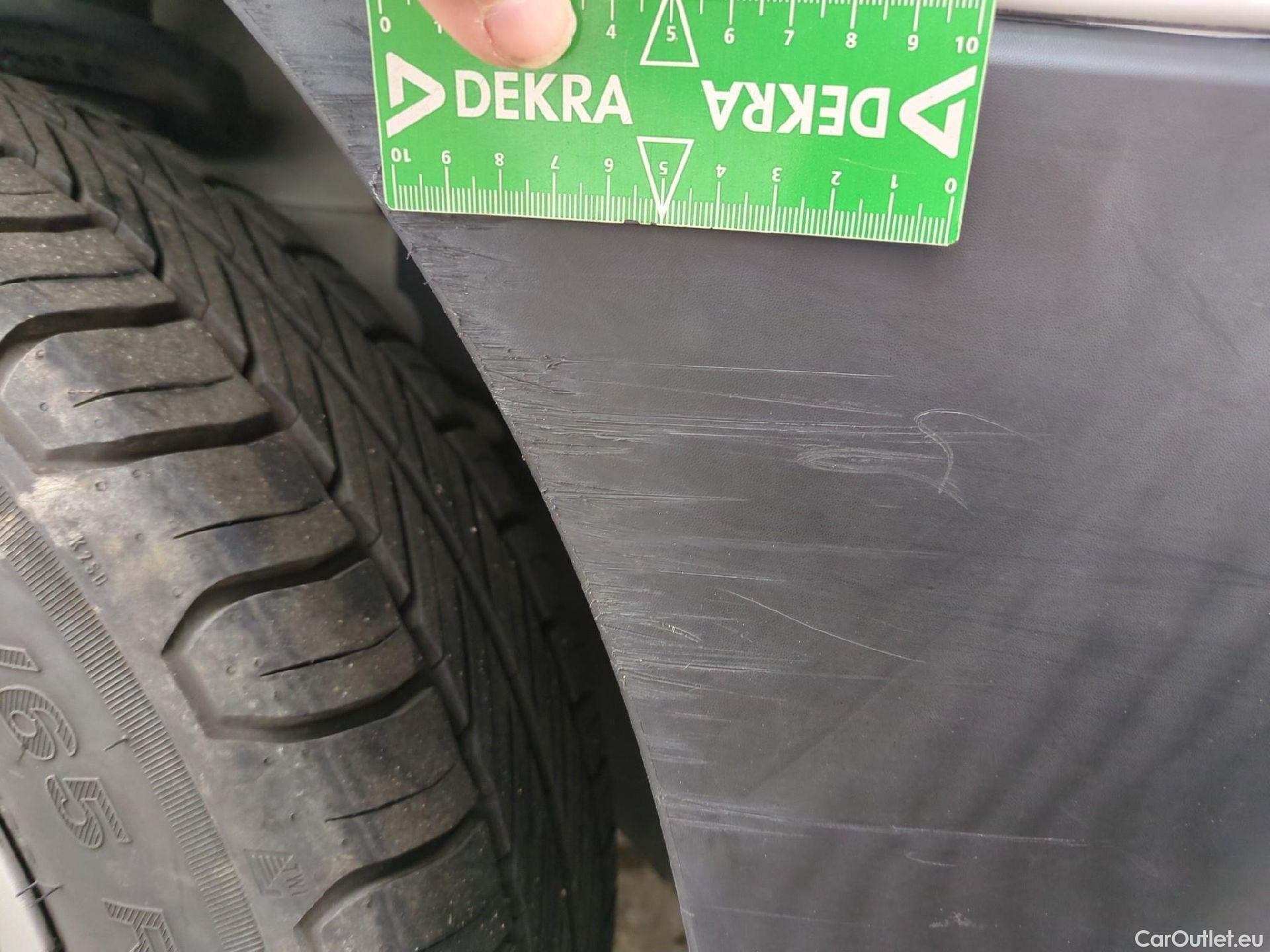  Renault  Trafic RENAULT  VU 4p Fourgon FG GCF L1H1 1000 dCi 95 E6 #8