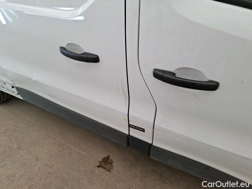  Renault  Trafic  III Fourgon L2H1 3T Confort 2.0 dCi 130CV BVM6 E6d #154