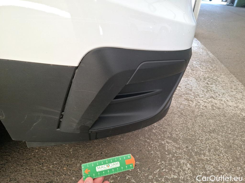  Renault  Trafic  III Fourgon L2H1 3T Grand Confort 2.0 dCi 130CV BVM6 E6d #38