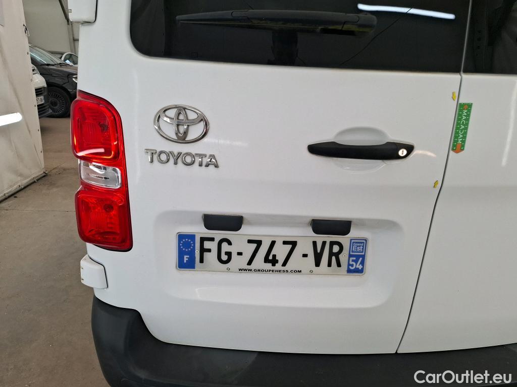  Toyota  Proace TOYOTA  4p Combi 1.5 D MEDIUM 120 D-4D DYNAMIC #8