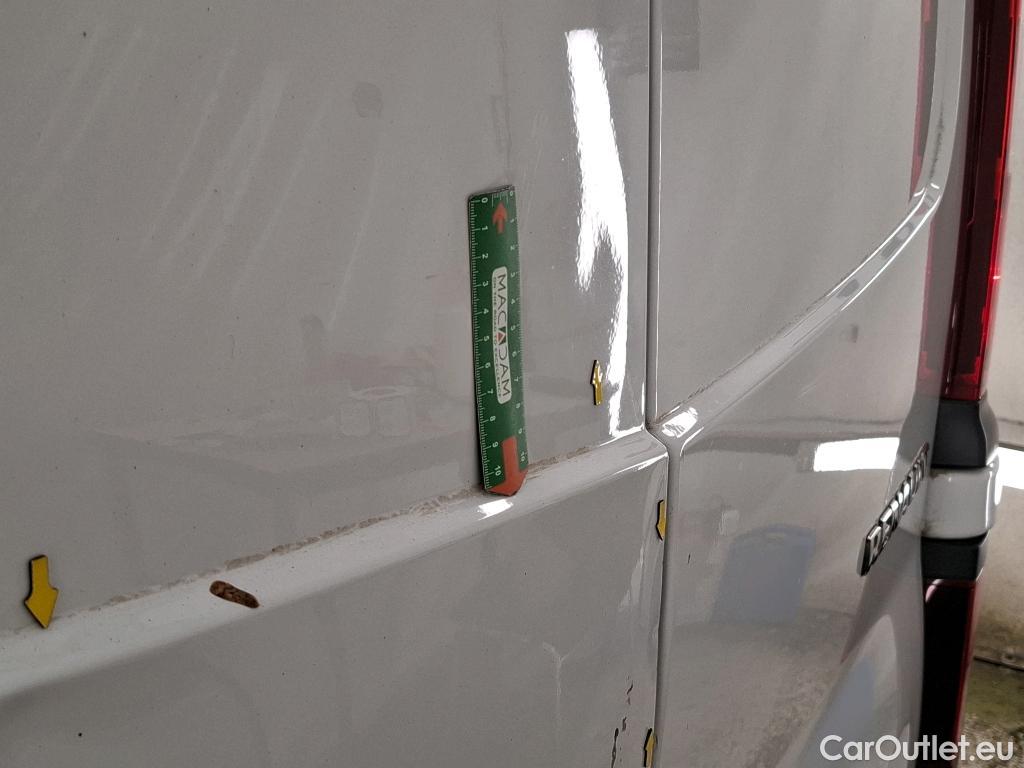  Renault  Trafic  III Fourgon L2H1 3T Grand Confort 2.0 dCi 130CV BVM6 E6d #14