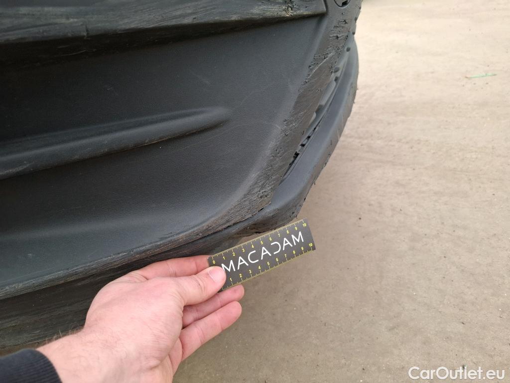  Renault  Trafic  III Fourgon L2H1 3T Confort 2.0 dCi 130CV BVM6 E6d #148