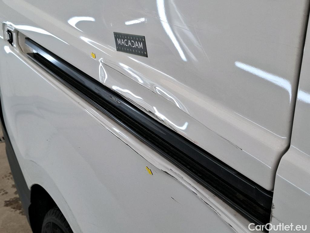  Renault  Trafic  III Fourgon L2H1 3T Confort 2.0 dCi 130CV BVM6 E6d #19