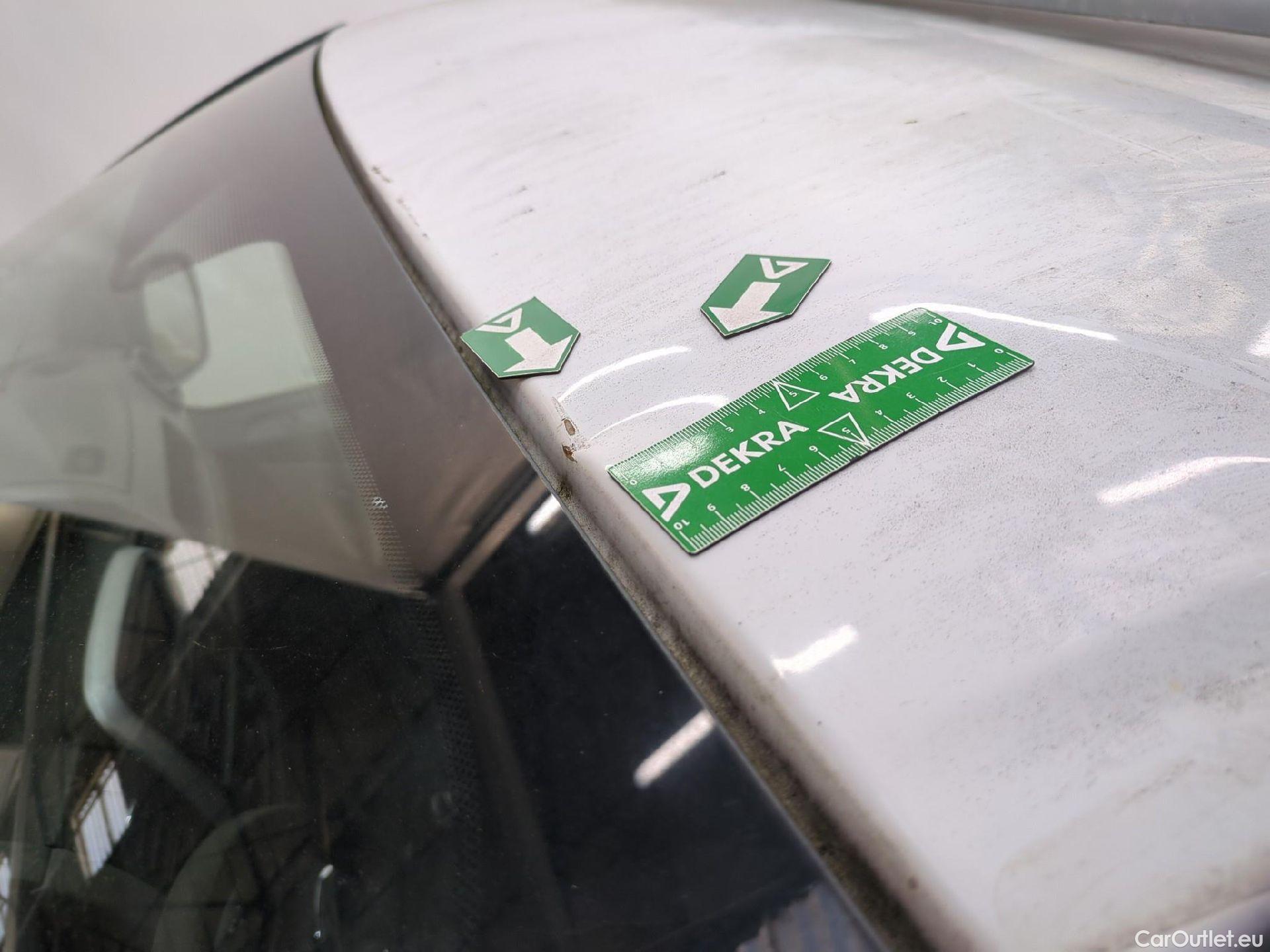  Renault  Trafic RENAULT  VU 4p Fourgon FG GCF L1H1 1000 dCi 95 E6 #17