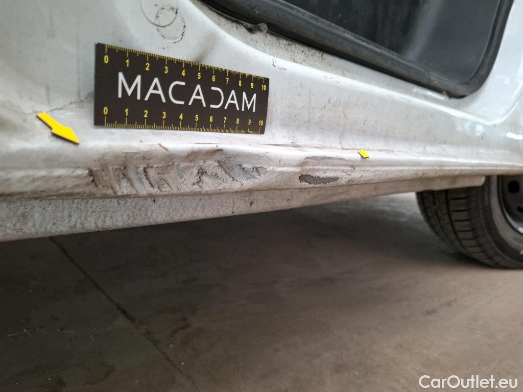  Renault  Trafic  III Fourgon L2H1 3T Confort 2.0 dCi 130CV BVM6 E6d #83