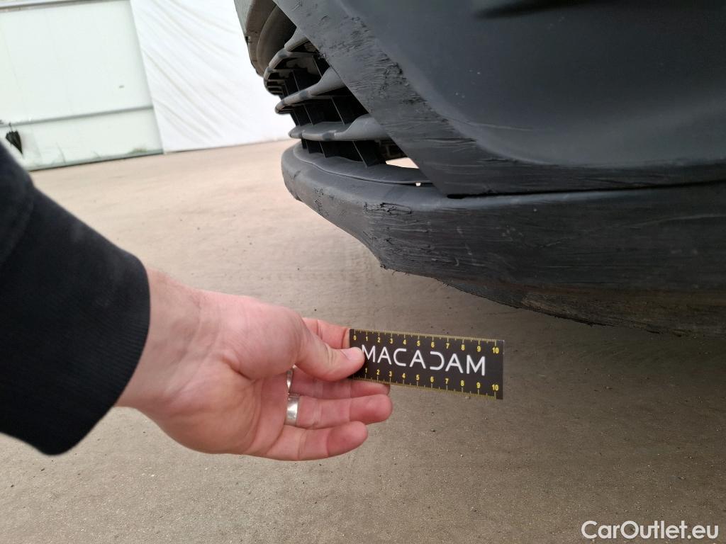  Renault  Trafic  III Fourgon L2H1 3T Confort 2.0 dCi 130CV BVM6 E6d #142