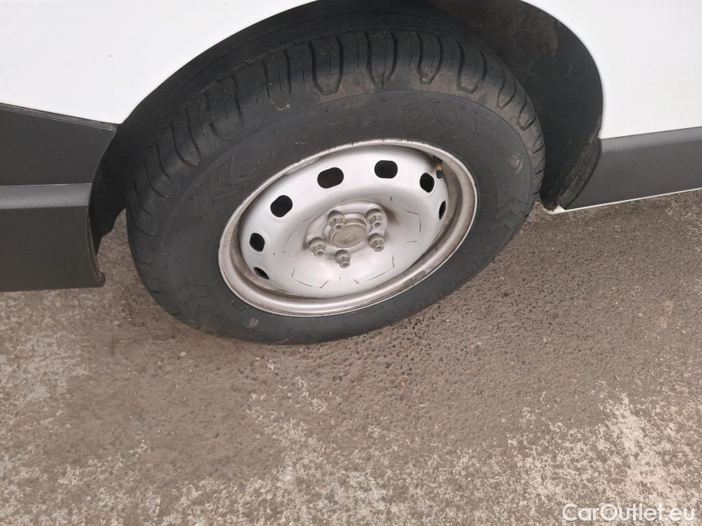  Renault  Trafic  III Fourgon L2H1 3T Grand Confort 2.0 dCi 130CV BVM6 E6d #31