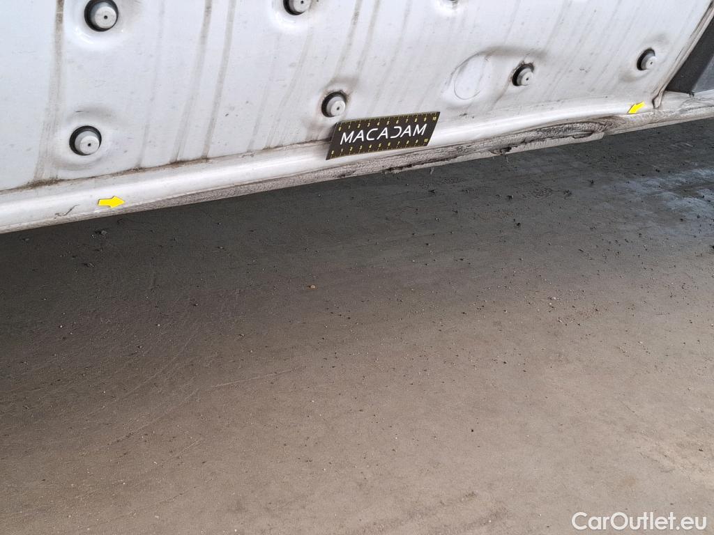  Renault  Trafic  III Fourgon L2H1 3T Confort 2.0 dCi 130CV BVM6 E6d #42