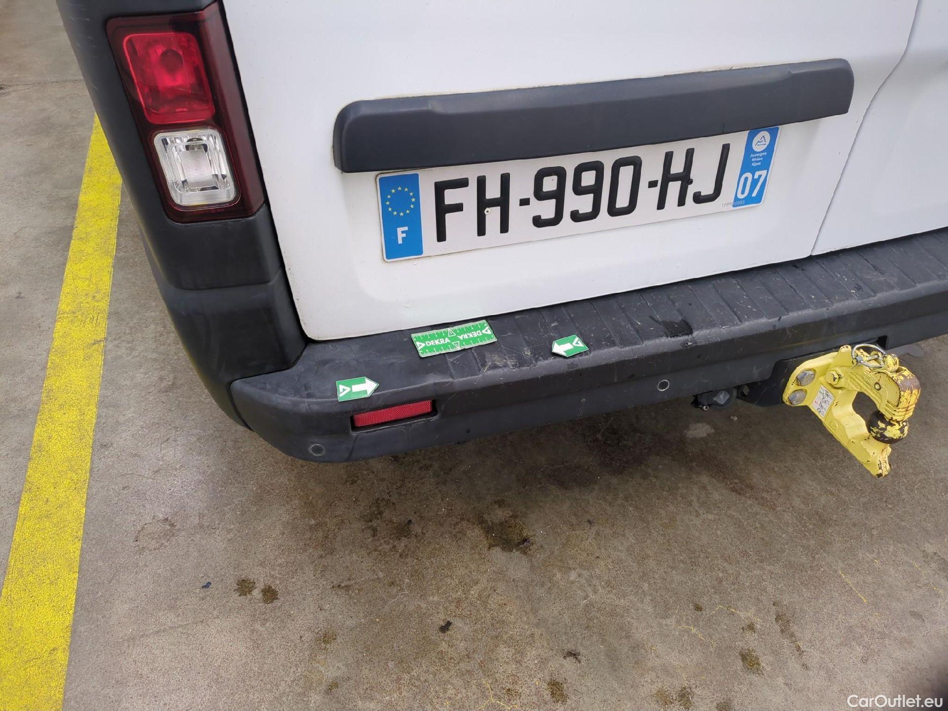  Renault  Trafic RENAULT  VU 4p Fourgon FG GCF L1H1 1000 dCi 95 E6 #56