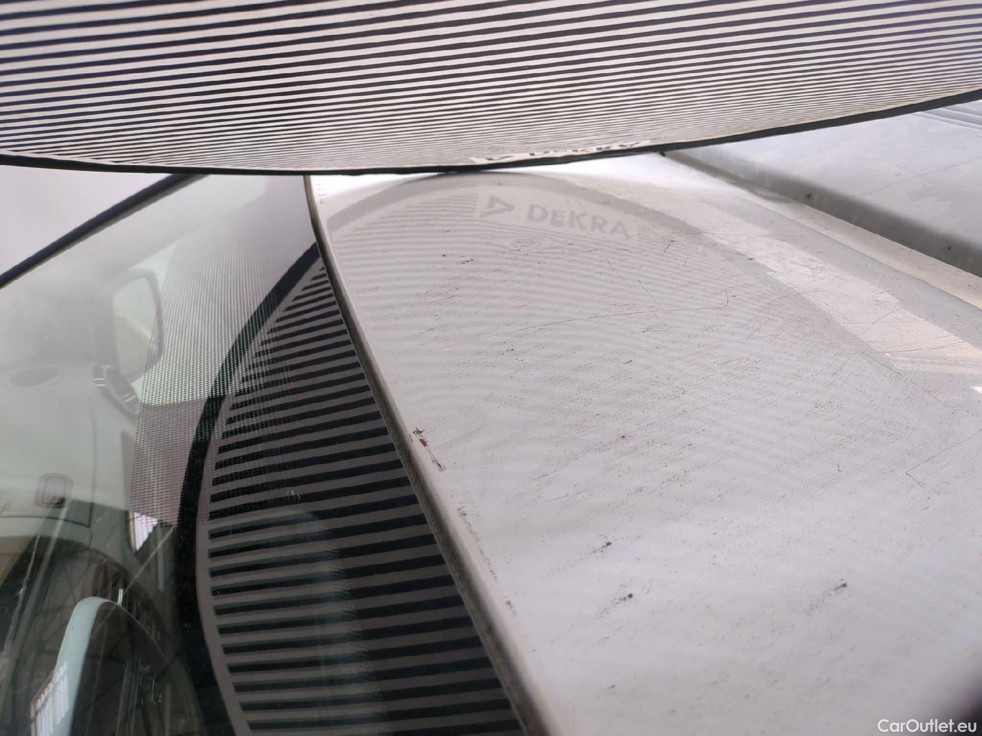  Renault  Trafic RENAULT  VU 4p Fourgon FG GCF L1H1 1000 dCi 95 E6 #15