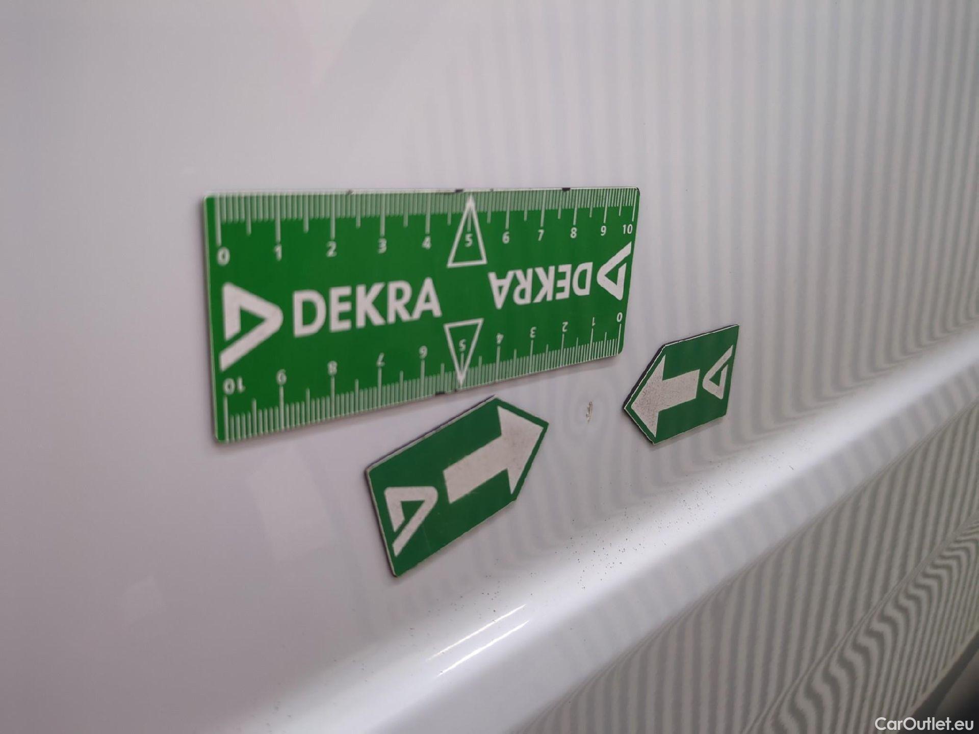  Renault  Trafic RENAULT  VU 4p Fourgon FG GCF L1H1 1000 dCi 95 E6 #42