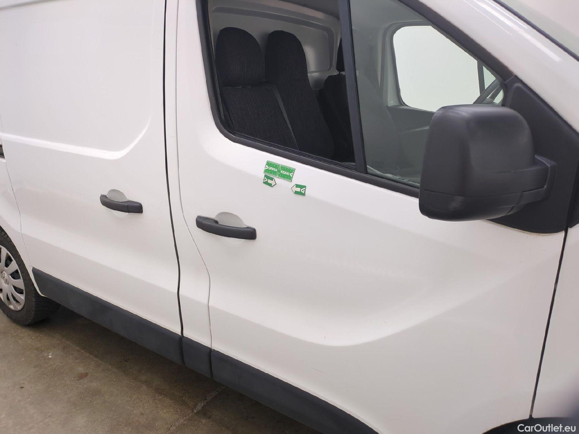  Renault  Trafic RENAULT  VU 4p Fourgon FG GCF L1H1 1000 dCi 95 E6 #72