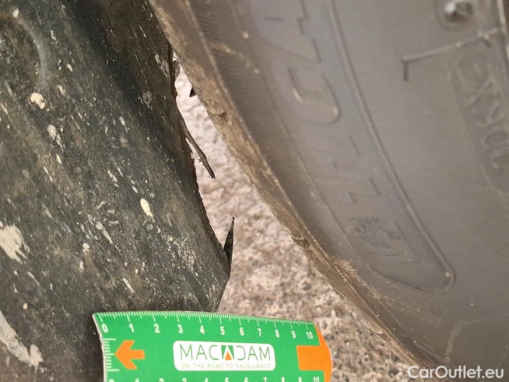  Renault  Trafic  III Fourgon L2H1 3T Grand Confort 2.0 dCi 130CV BVM6 E6d #21