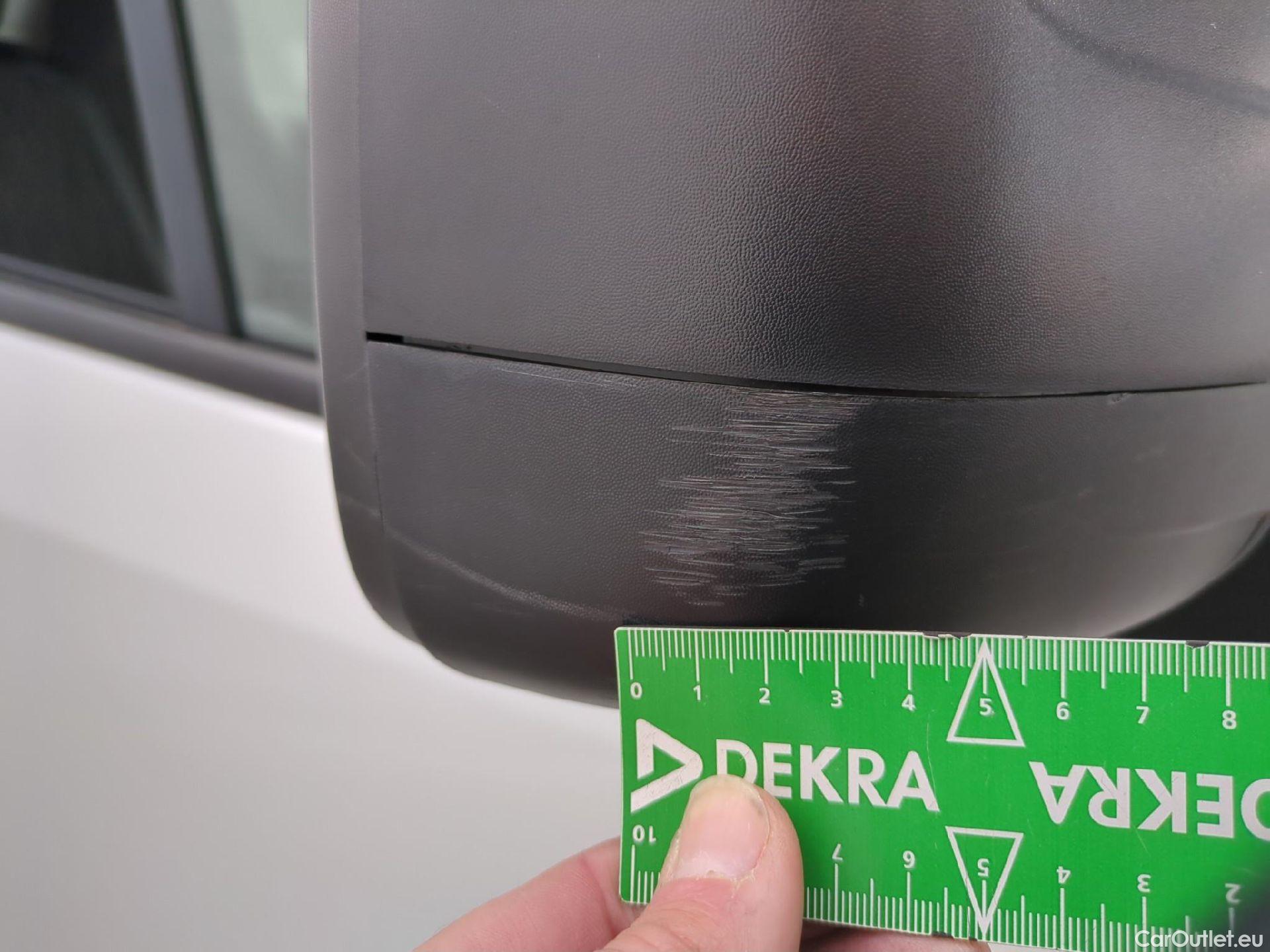  Renault  Trafic RENAULT  VU 4p Fourgon FG GCF L1H1 1000 dCi 95 E6 #68