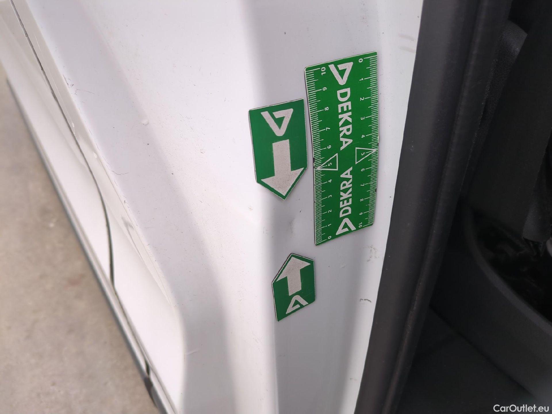  Renault  Trafic RENAULT  VU 4p Fourgon FG GCF L1H1 1000 dCi 95 E6 #66