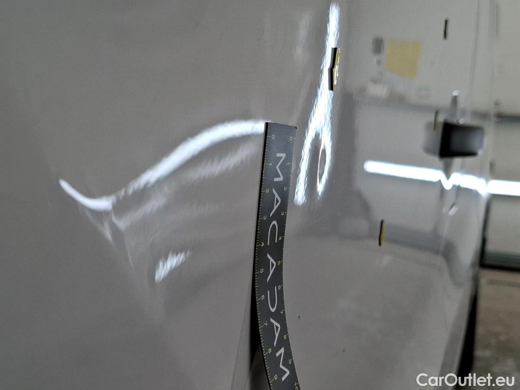  Renault  Trafic  III Fourgon L2H1 3T Confort 2.0 dCi 130CV BVM6 E6d #79