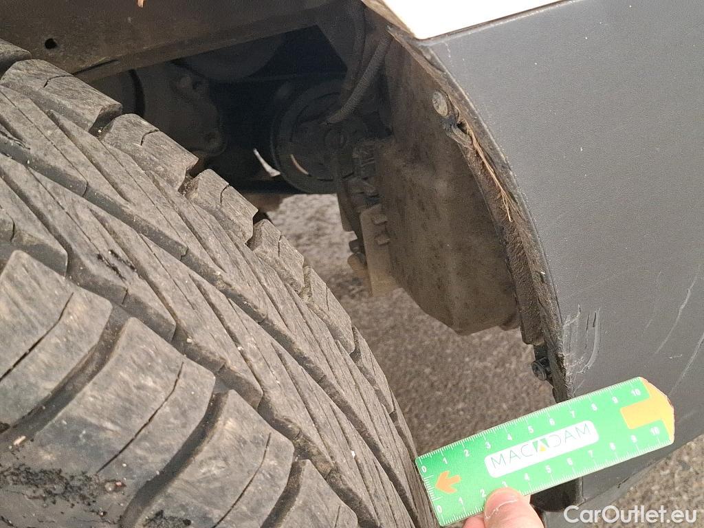  Renault  Trafic  III Fourgon L2H1 3T Grand Confort 2.0 dCi 130CV BVM6 E6d #19