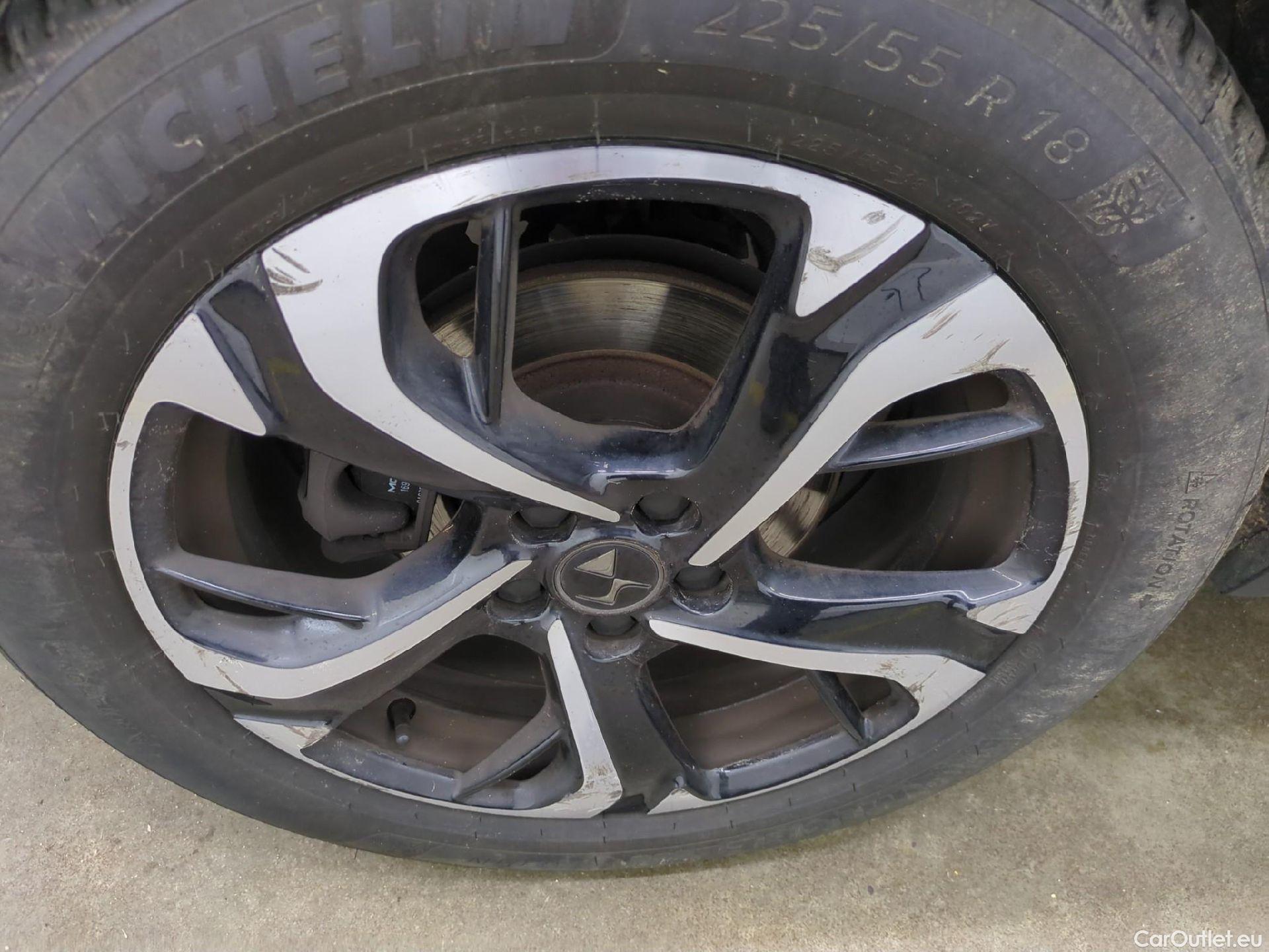  DS  DS7 7 Crossback Business 1.2 PureTech 130CV BVA8 E6d #43