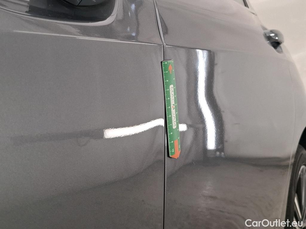  Bmw  Serie 1 BMW Série 1 / 2019 / 5P / Berline 116i DKG7 Business Design #5