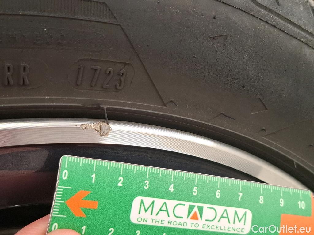  Bmw  Serie 1 BMW Série 1 / 2019 / 5P / Berline 116i DKG7 Business Design #22