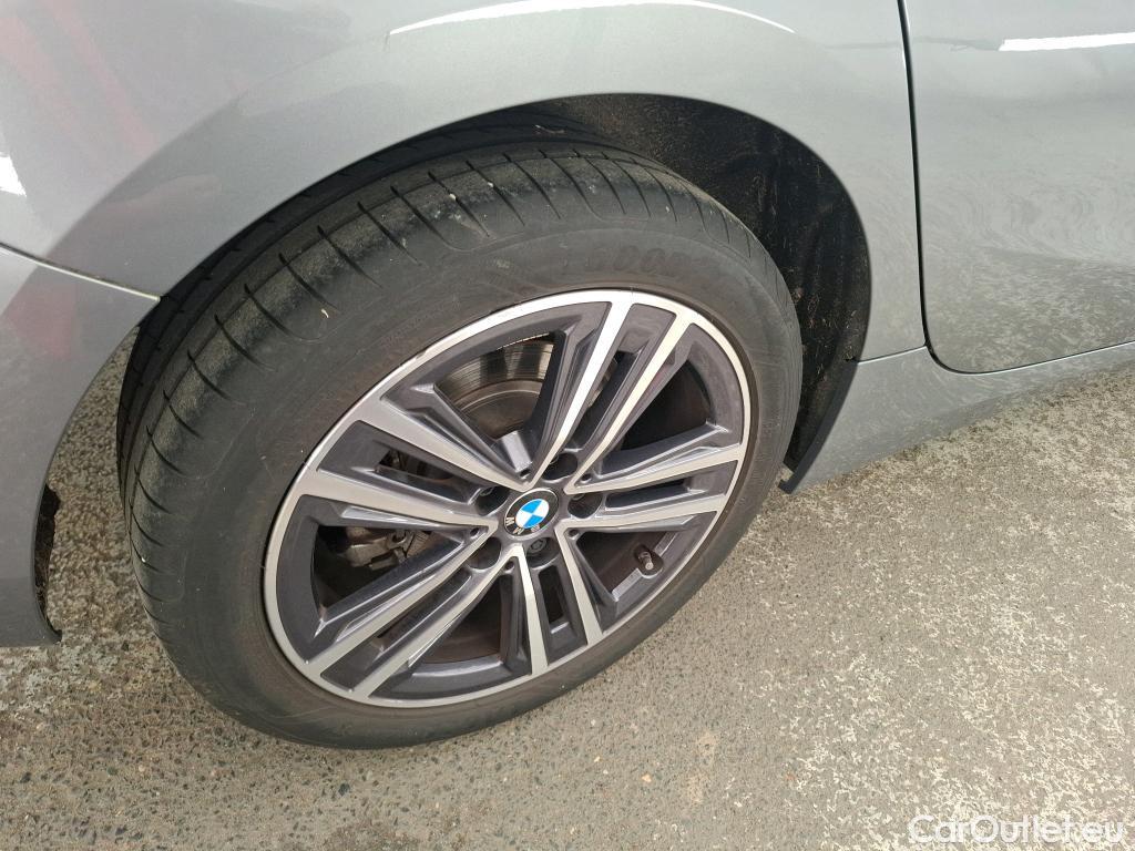  Bmw  Serie 1 BMW Série 1 / 2019 / 5P / Berline 116i DKG7 Business Design #9